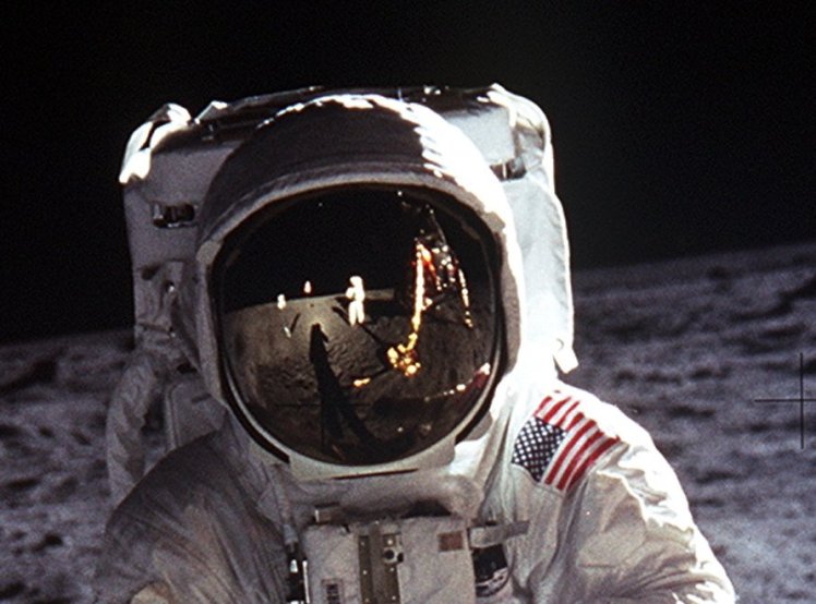Aldrin_Apollo_11_head